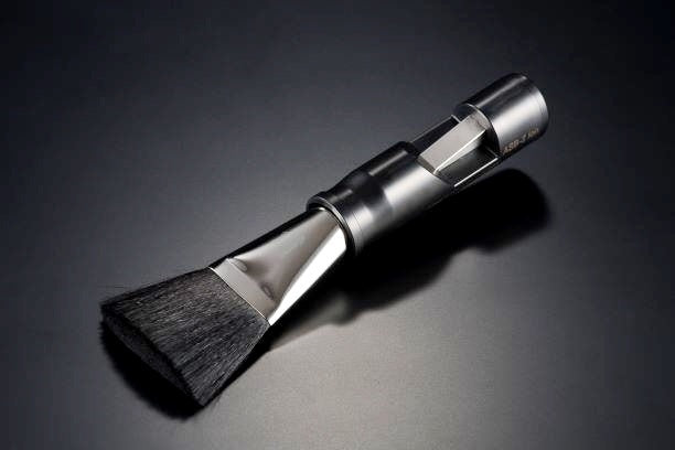 The Furutech ASB-2 doubles down against static with an anti static brush and an Ion generator to get the best sound from your discs.