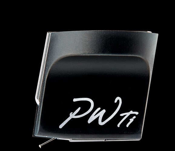 The Ortofon MC Windfeld Ti phono cartridge remains extremely musical while paying close attention to micro dynamic details, with its delicate, but also analytical nature.