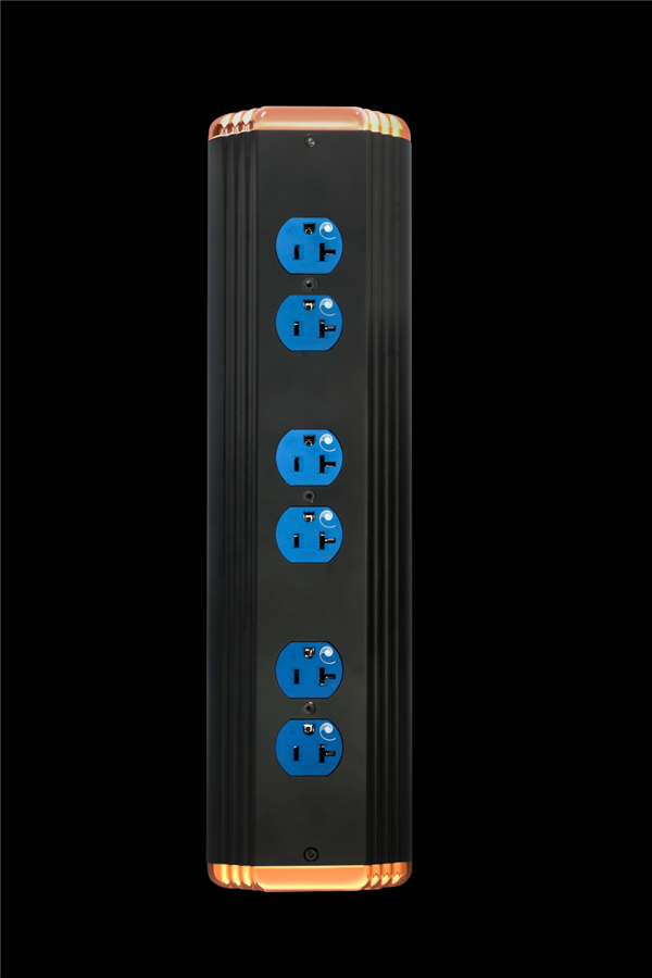 he Cardas Nautilus Power Strip delivers clean power to 6 components!