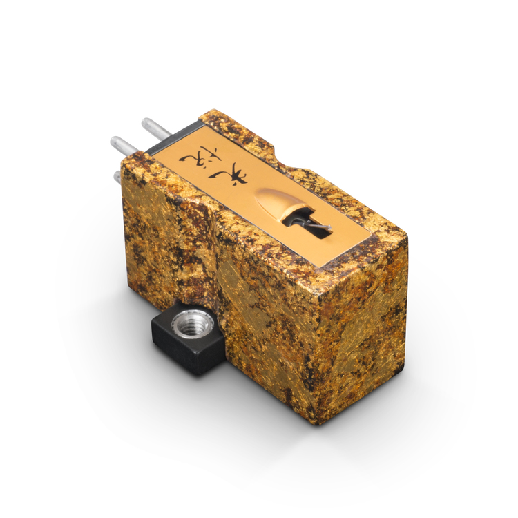 The Koetsu Urushi Wajime MC phono cartridge offers a sense of ease, refinement, and liquidity, with a tonal balance that brings music to life.