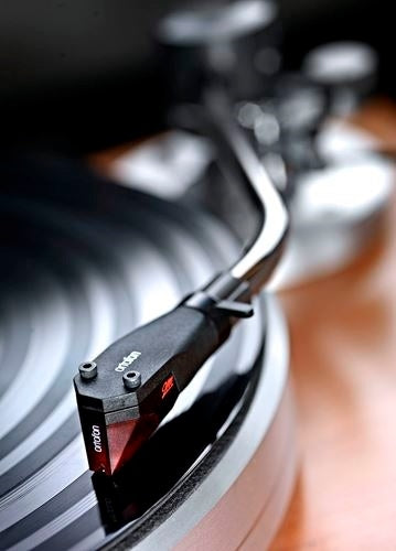 2M Red is an all-purpose cartridge that delivers open, dynamic sound with a slight touch of warmth.