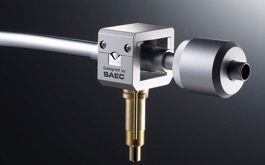 A very good direct drive turntable from TEAC.