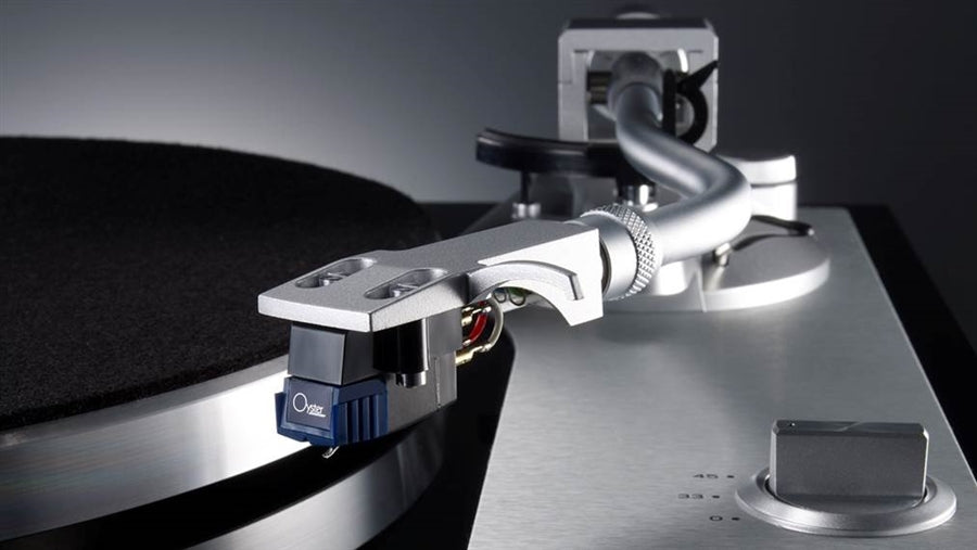 A very good direct drive turntable from TEAC.