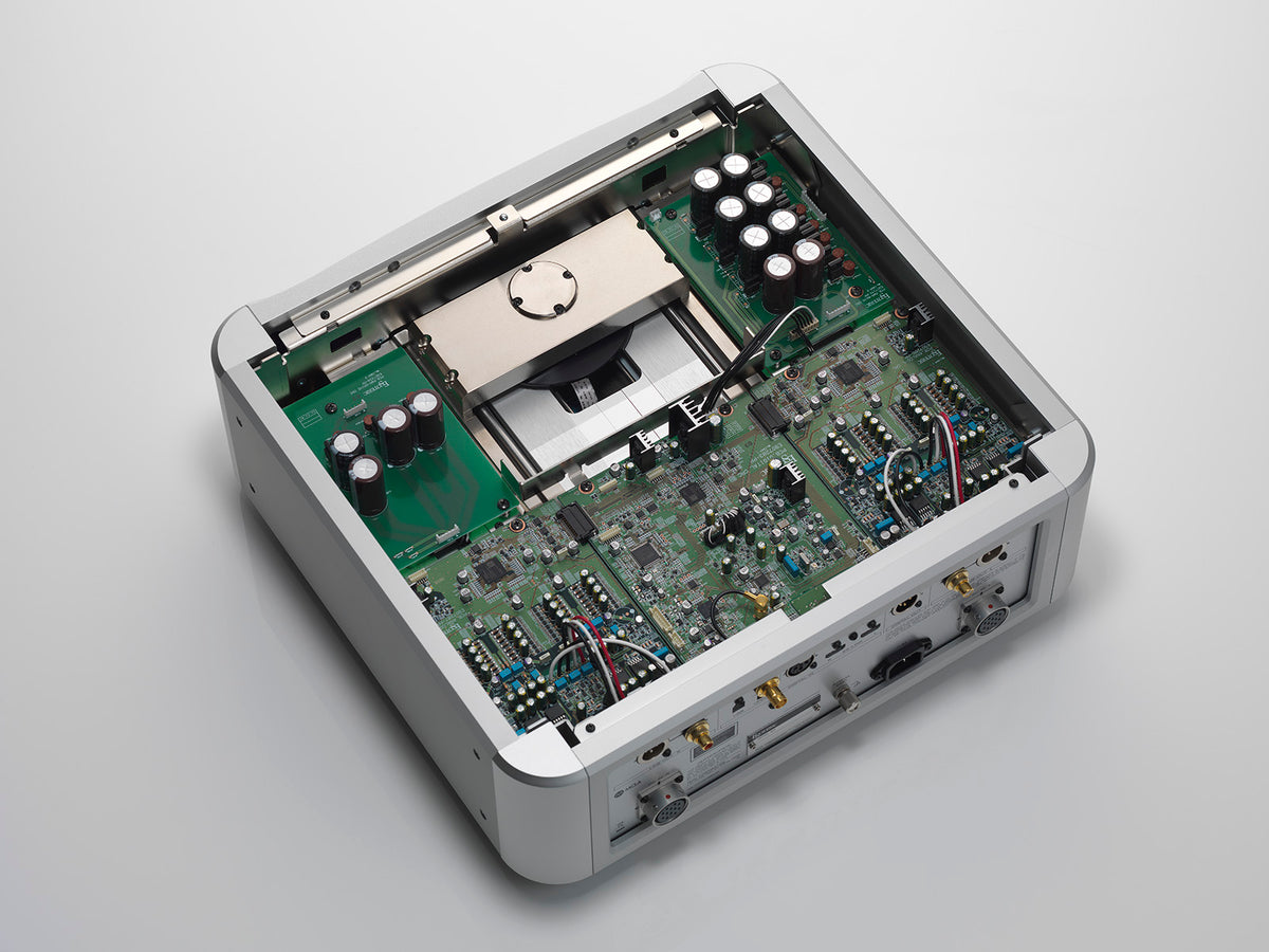 Esoteric Grandioso K1XE SACD Player and DAC