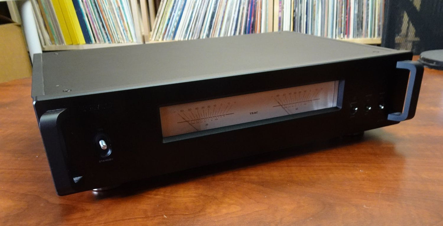 TEAC AP 701 Power Amplifier DEMO